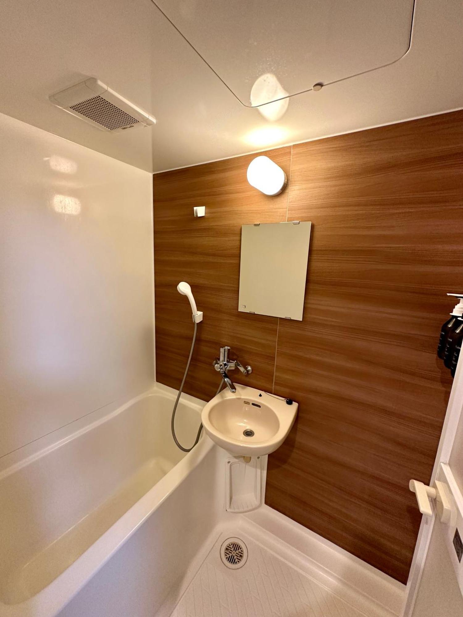 Ferienwohnung 浅草寺3分 浅草駅6分 寝室+リビング2-4人 スカイツリービュー 駅近 成田空港&羽田空港直通 Präfektur Tokio Exterior foto